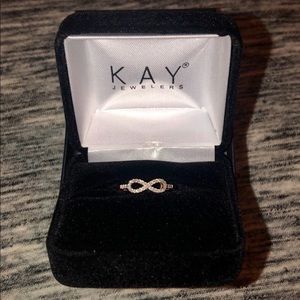 10k gold Infinity ring